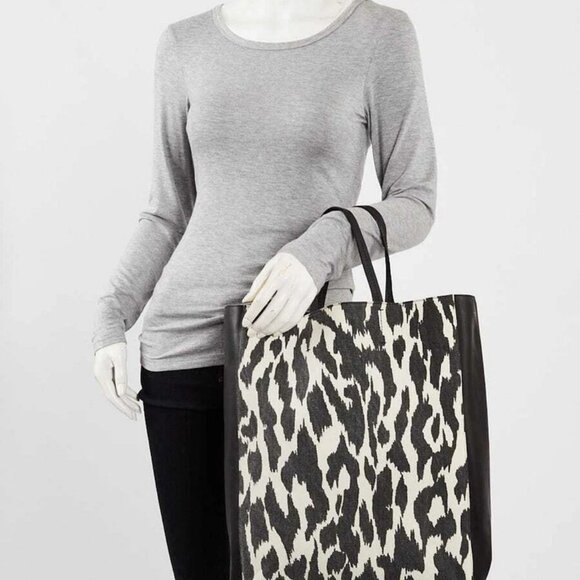 Celine Black/White Leopard Jute Bi-Color Vertical Cabas Bag - Picture 2 of 12